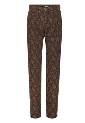 Pantaloni marroni slim fit con motivo a stampa di serpente scuro, bottoni frontali e passanti per cintura visibili.