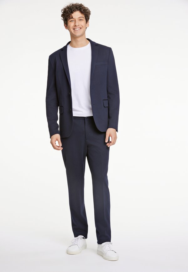 SUPERFLEX SET - Anzug