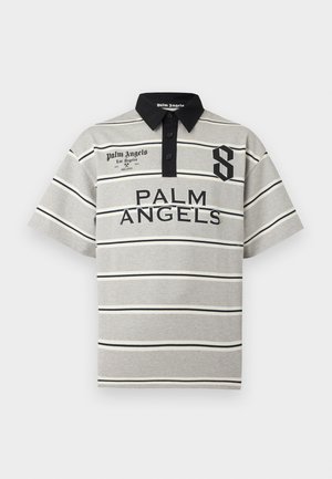 Sivo-biele pruhované polotričko s krátkym rukávom, čiernym golierom, čiernymi gombíkmi a nápisom a logom "PALM ANGELS" vpredu.