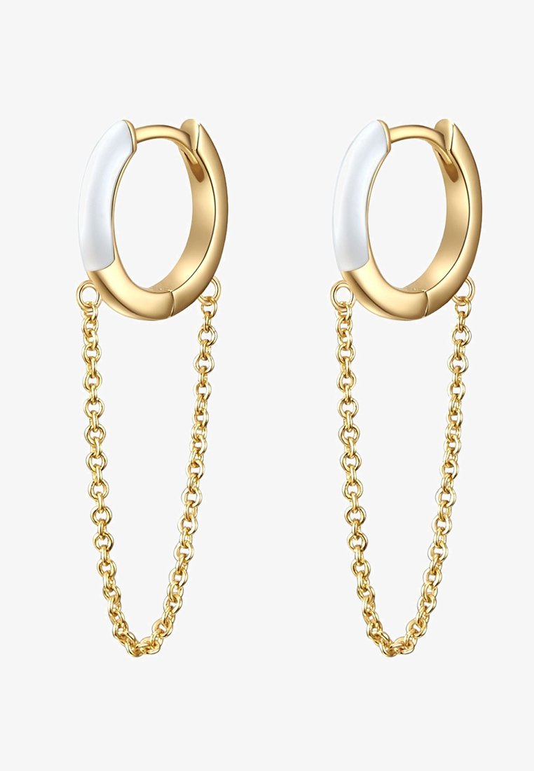 Zelta auskari ar baltām akcentu daļām un ķēdes posmu detaļu. Šie auskari ir biezi, noapaļoti un gludi, ar spīguļojošu apdari.