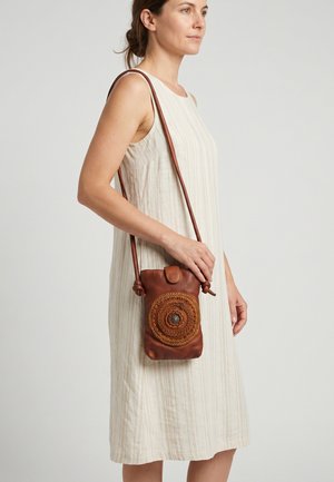 VENEZIA, CROSS BODY BAG - Schoudertas - brown