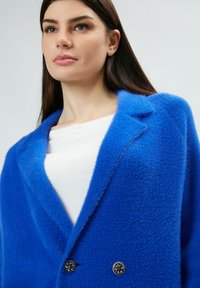 INFLUENCER FLUFFY - Cappotto classico - royal