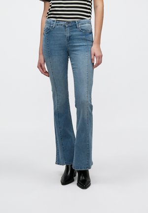 ONLLUSH RETRO - Vaqueros a campana - light blue denim