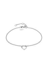 Zilveren kettingarmband met een hartvormig middenstuk en een klein hartbedel met gravure. Glad oppervlak, minimalistisch ontwerp.