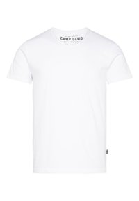 White short-sleeve t-shirt made of cotton, featuring a round neckline and the brand name "CAMP DAVID" printed on the inner collar.