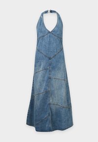 Μπλε τζιν φόρεμα με halter neck και σχέδιο patchwork με φουσκωτή φούστα, με ορατές ραφές.