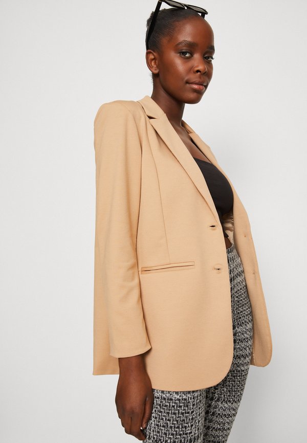 IHKate - Blazer - tannin2