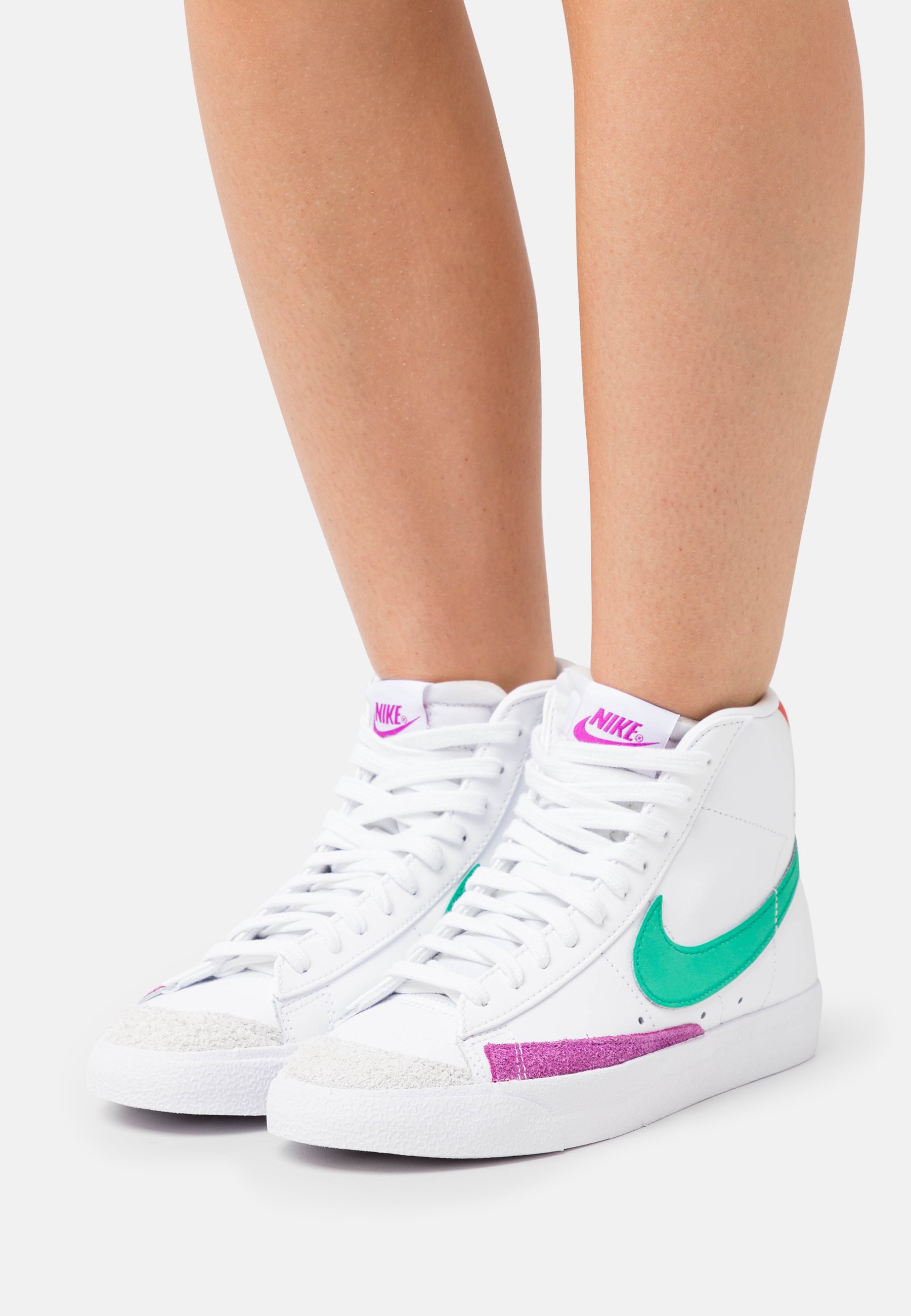 nike green blazer mid