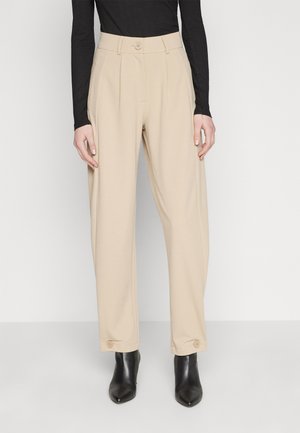 GEGGO LIFE CARROT BUTTON PANT  - Pantalon classique - humus