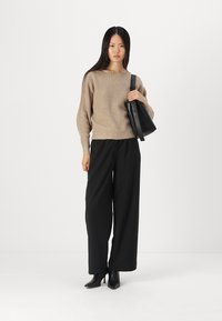 ONLY ONLFILIZ BOAT NECK - Vesta - mocha meringue