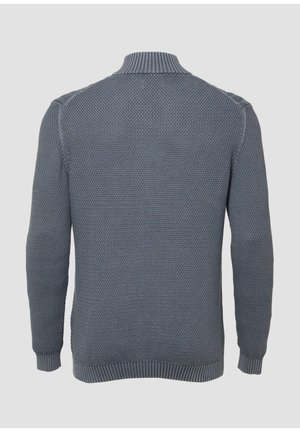 - Sweter