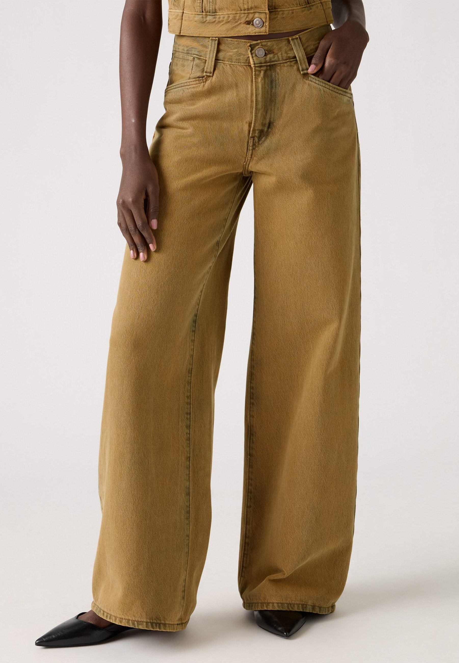Levi's® 94 BAGGY WIDE LEG - Baggy Jeans - pooled tobacco brown/coloured  denim