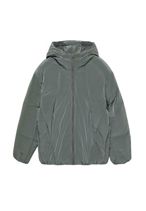 Nafukovacia bunda s kapucňou v tlmenej zelenej farbe. Má predný zips, veľké rukávy a textúrovanú, ľahkú tkaninu s matným povrchom.