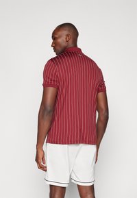 Fila STRIPES BJÖRN - Poloskjorter - cabernet/white alyssum