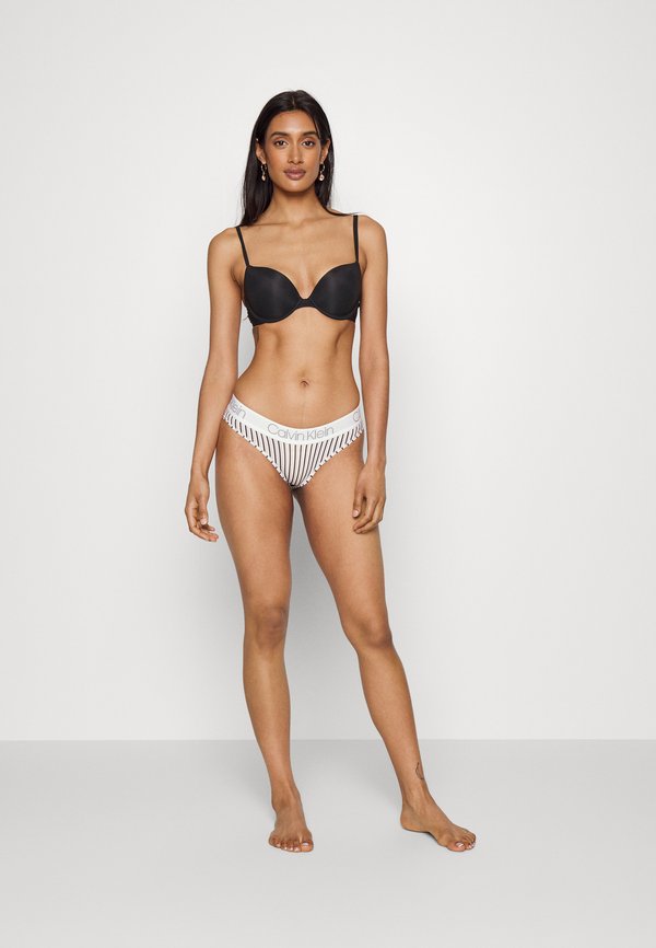 PLUNGE - Push-up bra2