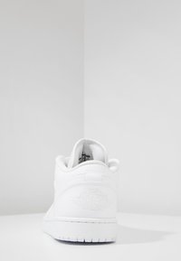 Jordan AIR JORDAN 1 - Sapatilhas - white