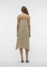 Vero Moda JOSIE - Vestido informal - silver mink