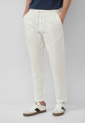 s.Oliver Trousers - weiß