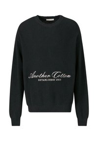 Maglione nero a maglia con scollo rotondo, texture a coste e testo ricamato "Another Cotton ESTABLISHED 2023" in bianco.
