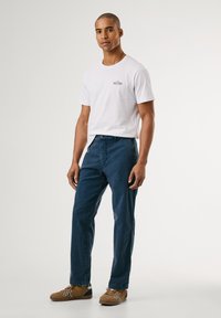 Pepe Jeans REGULAR FIT - Pantalones - dulwich blue