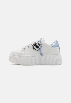 Baskets basses - white