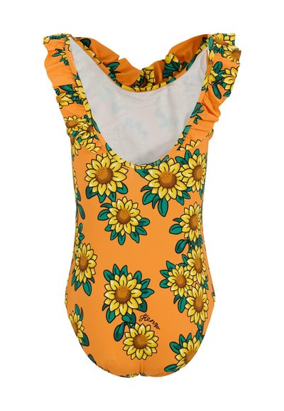 Costume da bagno con schiena a u, in tessuto arancione coperto di girasoli gialli e foglie verdi, con dettagli arricciati sulle spalle.
