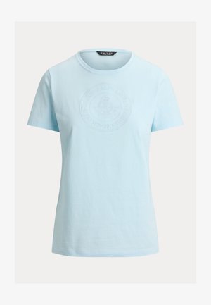 Hellblaues T-Shirt mit kurzen Ärmeln und Rundhalsausschnitt, mit erhabenem, kreisförmigem Ralph Lauren Logo auf der Brust.