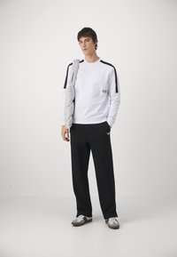 EA7 Emporio Armani Felpa - bianco