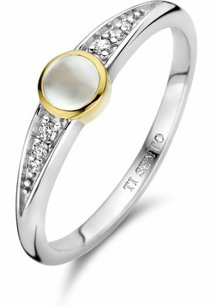 Ring - gold-coloured