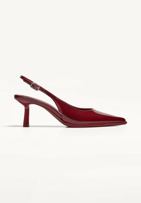 Bershka Klasične cipele s visokom petom - dark red