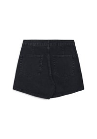 Shorts in denim nero con vita alta, dotati di due tasche posteriori, bordi a taglio dritto e dettagli di cucitura minimi.