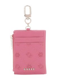 Portefeuille synthétique rose avec un motif décoratif en relief, une fermeture éclair, et des finitions en métal argenté avec un clip pour attache.