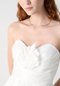 Jarlo PEARL - Oblečenie na špeciálnu príležitosť - ivory