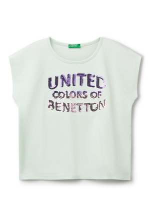 Mátová krátkosrstá tričko s potiskem z flitrů "UNITED COLORS OF BENETTON" v purpurové a růžové barvě, s volným, boxy střihem.