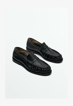 Massimo Dutti, Loafers - black