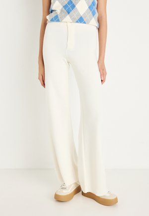 TROUSERS - Pantalones - gardenia