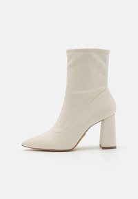 Unselected, white/bone