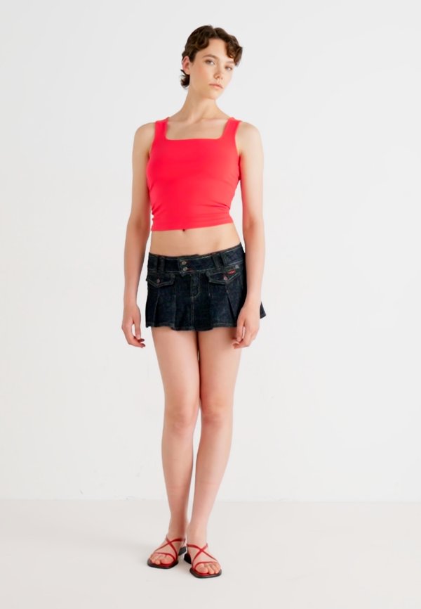 BASIC SQUARE TANK - Top - hibiscus2