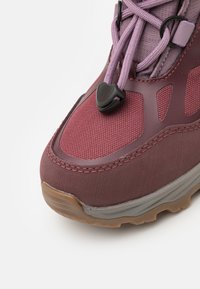 Jack Wolfskin VOJO UNISEX jagodowy