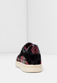 Desigual Zapatillas - black