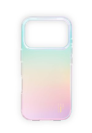 Gennemsigtigt telefoncover med iriserende pastelgradient og stort kamerahul, mærket "IDEAL OF SWEDEN" med gul tekst.