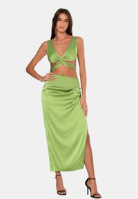 OW Collection Lou Cut Out - Maxiklänning - green