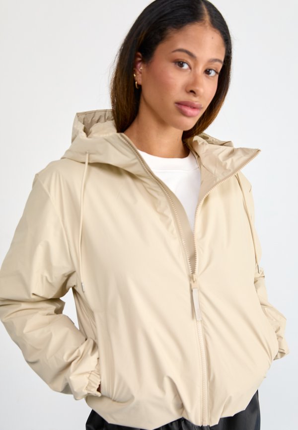 LOHJA INSULATED  - Light jacket - dune3