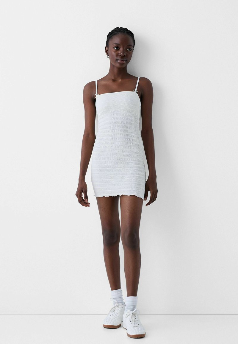 Bershka Etui-jurk beige