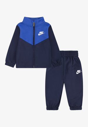 Nike Sportswear LIFESTYLE ESSENTIALS UNISEX SET - Träningsbyxor - midnight navy