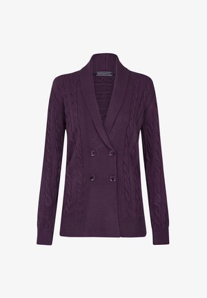 Lila Strickjacke mit kabelartigem Muster, doppelter Knopfleiste, großen Knöpfen und Reverskragen. Lange Ärmel und gerippte Bündchen.