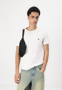 Abercrombie & Fitch 3-Pack Polished Signature Icon Tees - T-shirts - casual black/mood indigo/white sand