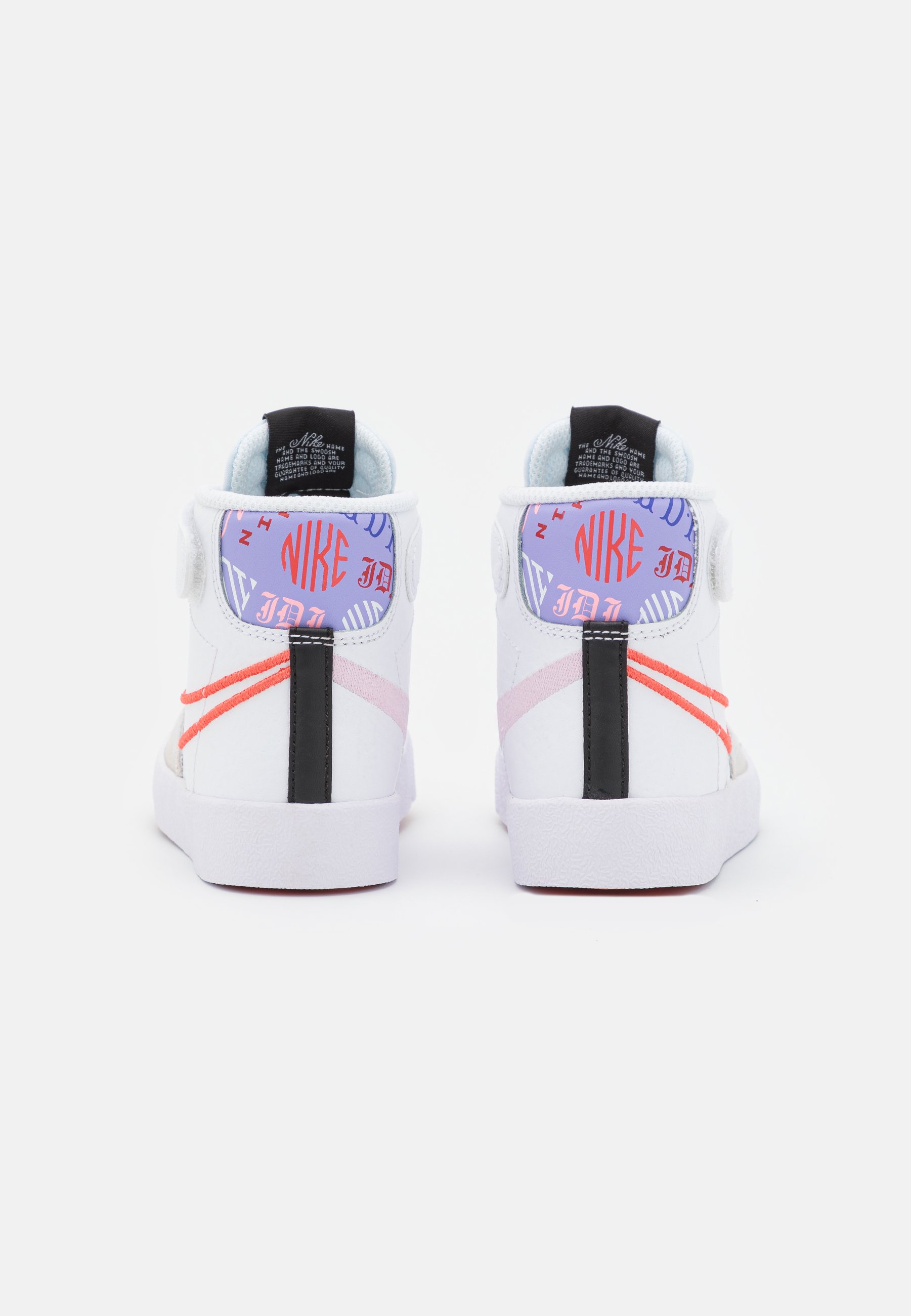 Nike Sportswear BLAZER MID '77 SE2 - Zapatillas altas - white/magic  ember/purple pulse/pink foam/blanco - Zalando.es
