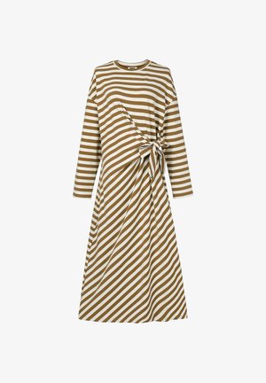 Gestreiftes Kleid mit langen Ärmeln, runder Halsauschnitt und Wickeldesign mit einem Bindegurt auf einer Seite. Farben sind Braun und Beige.