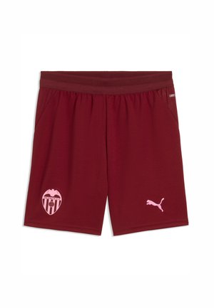 Mørkerøde sportsshorts med elastik i taljen, lyserødt Valencia CF-logo på venstre ben og lyserødt Puma-logo på højre ben, lavet med dryCELL-stof.